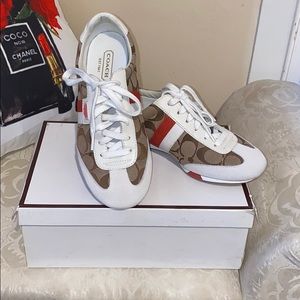 Coach tennis shoes 👟